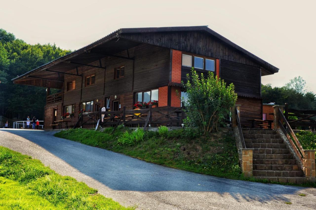 Vila Chata Koniaren Pavlovce Exteriér fotografie